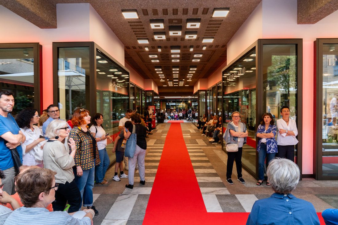 La galleria del Quartiere Maghetti durante un evento